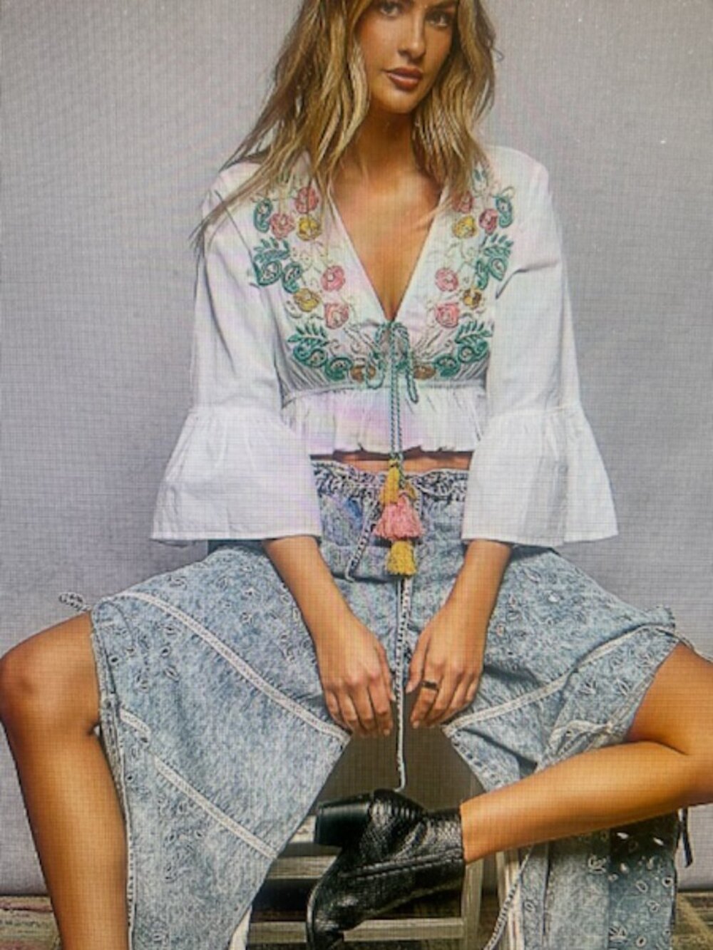 POL BoHo Ivory Multi Color Embroidered Beaded Tie Ruffle Cropped Cotton Top NEW - Picture 16 of 16